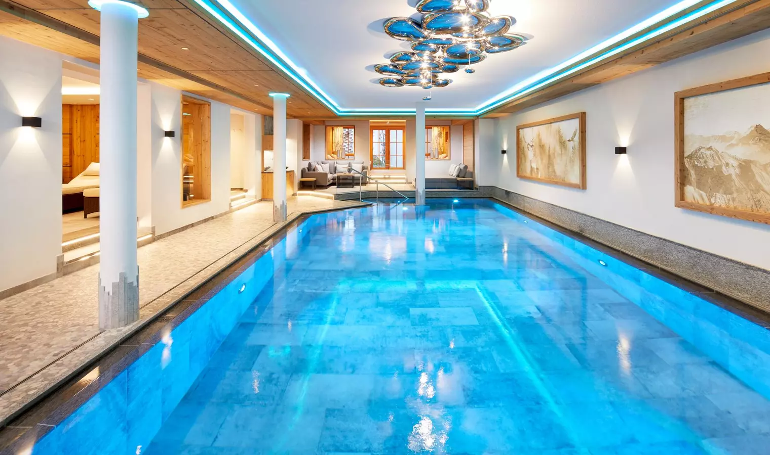 Hotel Gletscherblick mit Schwimmbad in St. Anton